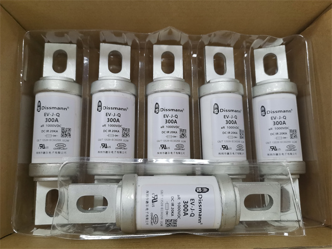 DC750V 전기 차량 퓨즈 내고 파멸 능력 퓨즈 UL은 중국에서 만들어진 EV 퓨즈를 증명했습니다