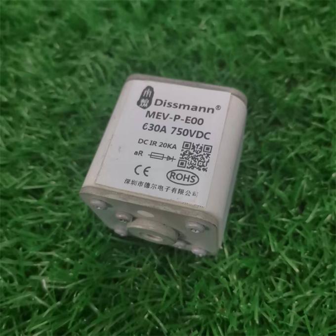  DC50KA  높은 차단 용량 퓨즈 디스만 밀리언 엘렉트론 볼트 시리즈 500VDC 700Ampere 퓨즈는 중국에서 했습니다