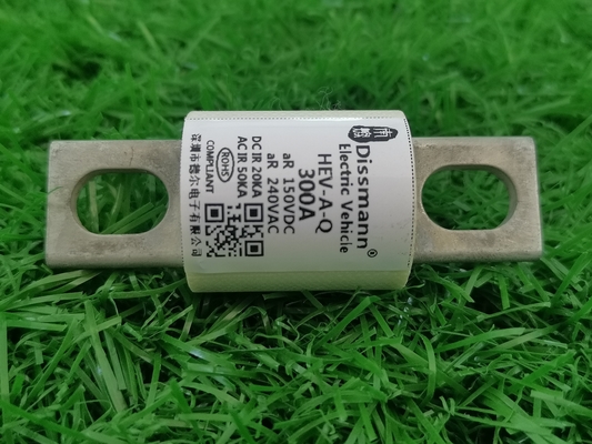 Ev 400 amps 250 vac 요업 자동차 퓨즈 M8은 Dc20ka 70 밀리미터 고전압을 탈퇴했습니다